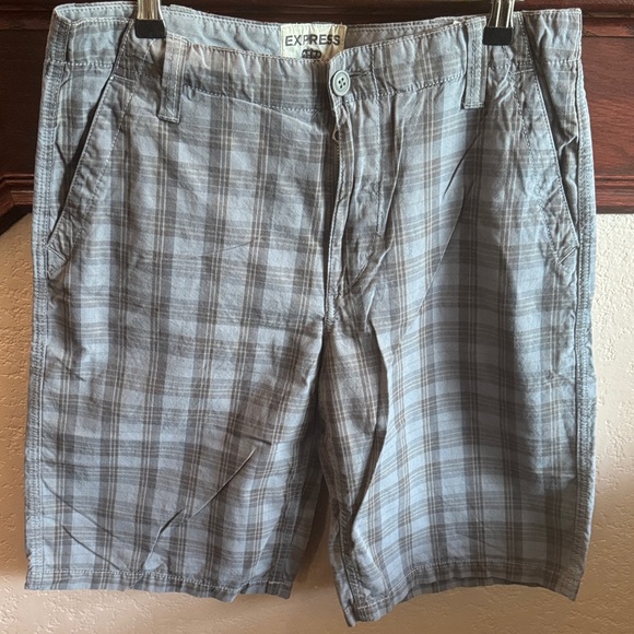 Express Other - Express Men's Size 30 Plaid Shorts in Gray Preppy Grunge Casual Shorts Pre-owned